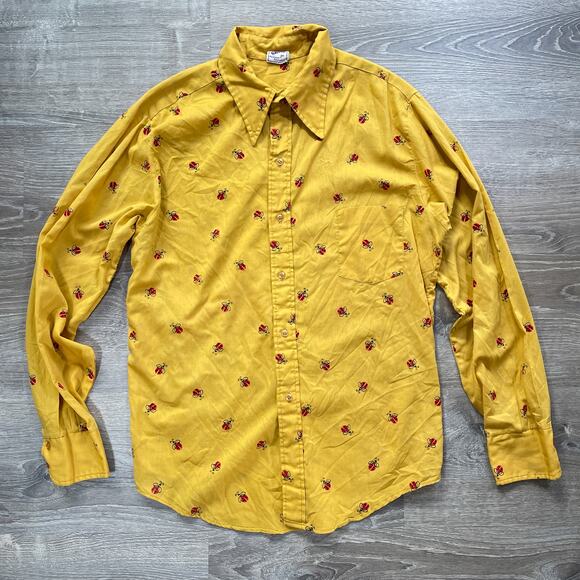 Vtg 60s Penneys Towncraft Ladybug Patterned Groovy Group Button Up Shirt - Picture 1 of 9